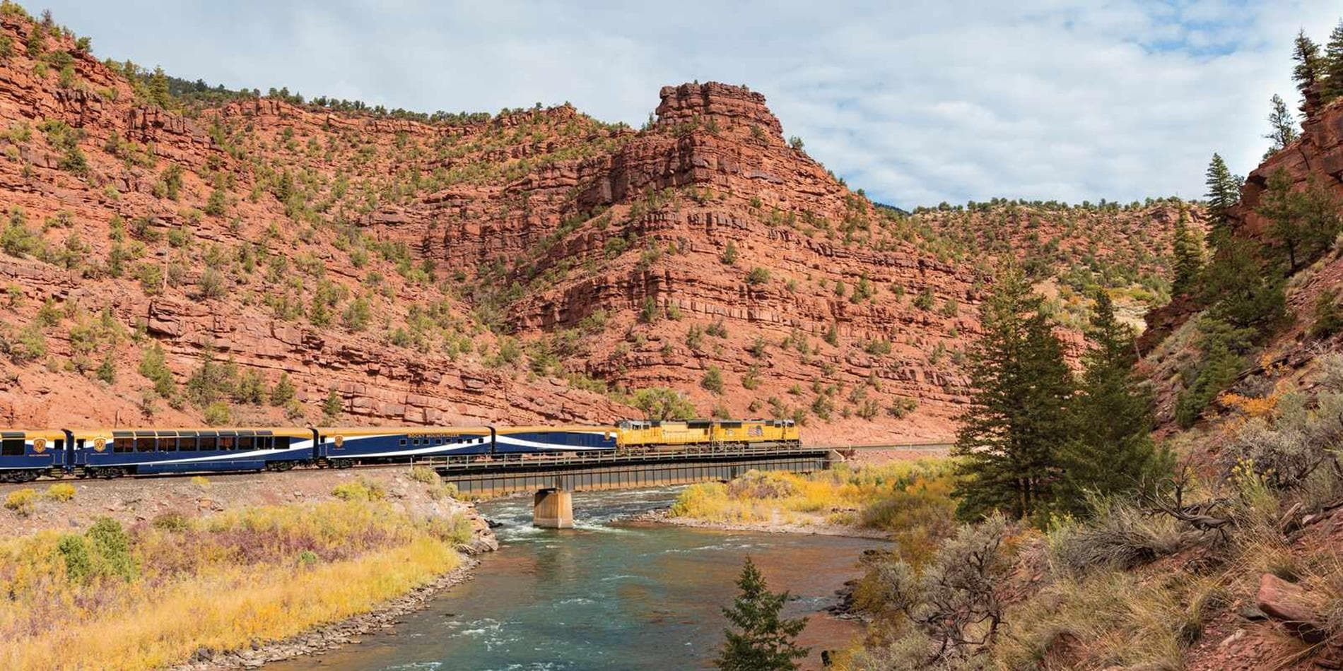 Train travelling through the Red Canyon, USA 
